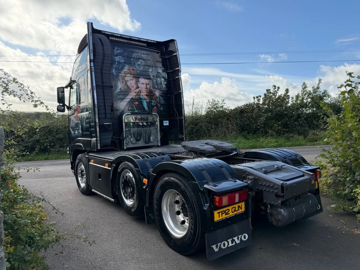 Volvo fh460 2013 topgun show truck - Image 4