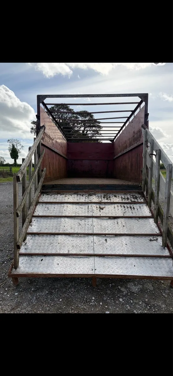 Cattle Trailer - Image 4