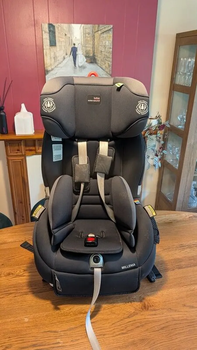 Britax car seat - Image 1