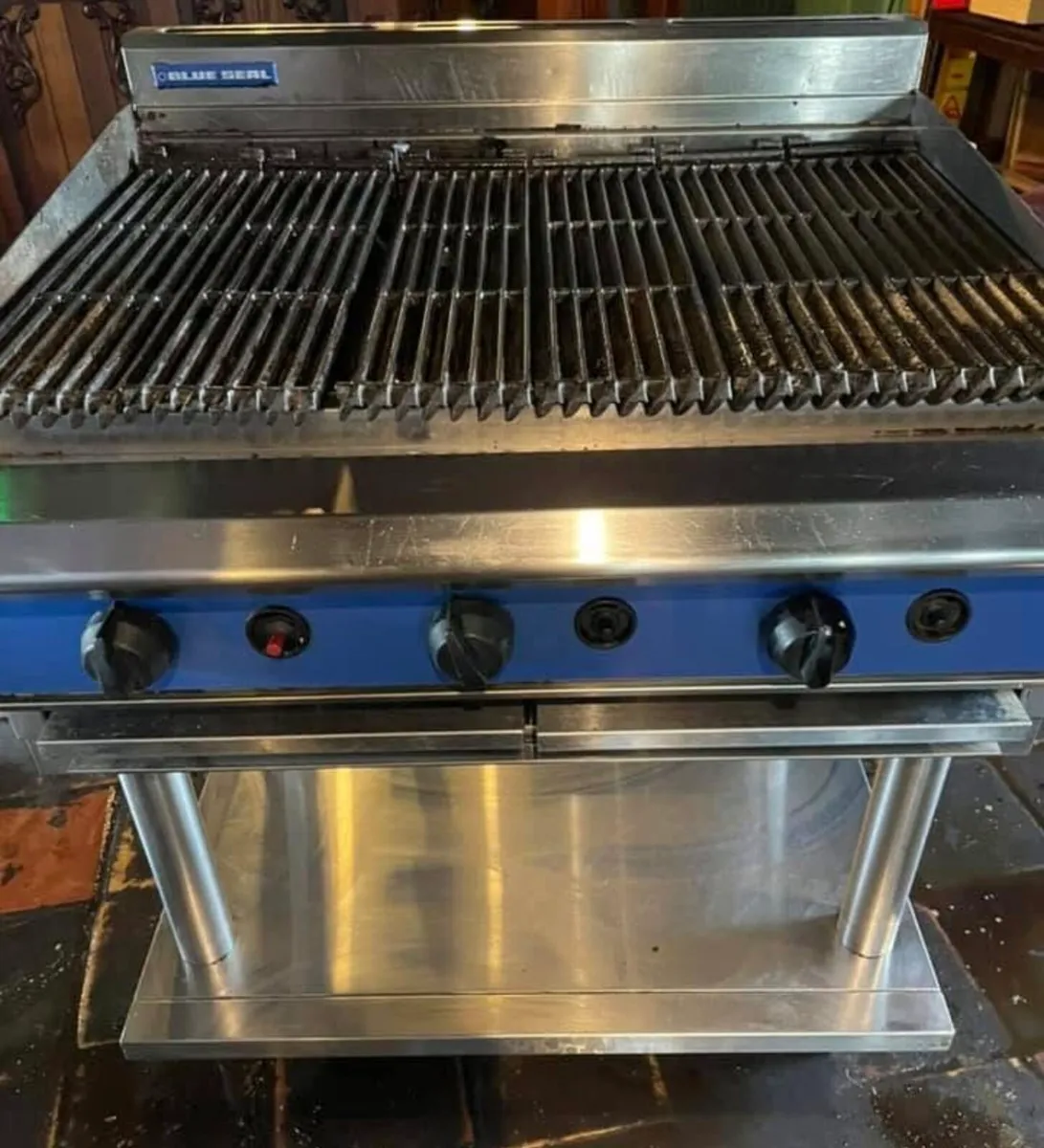 Blueseal Chargrill LPG - Image 1