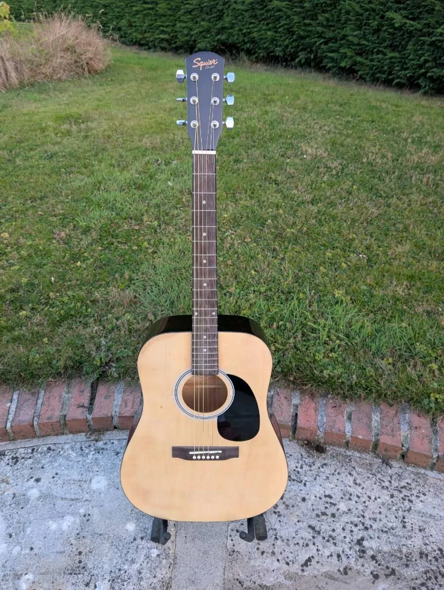 Fender Squire SA150 Acoustic Guitar - Image 1