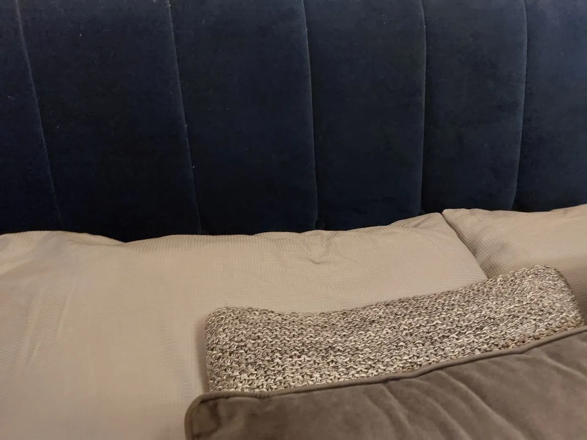 Bedframe - Image 3