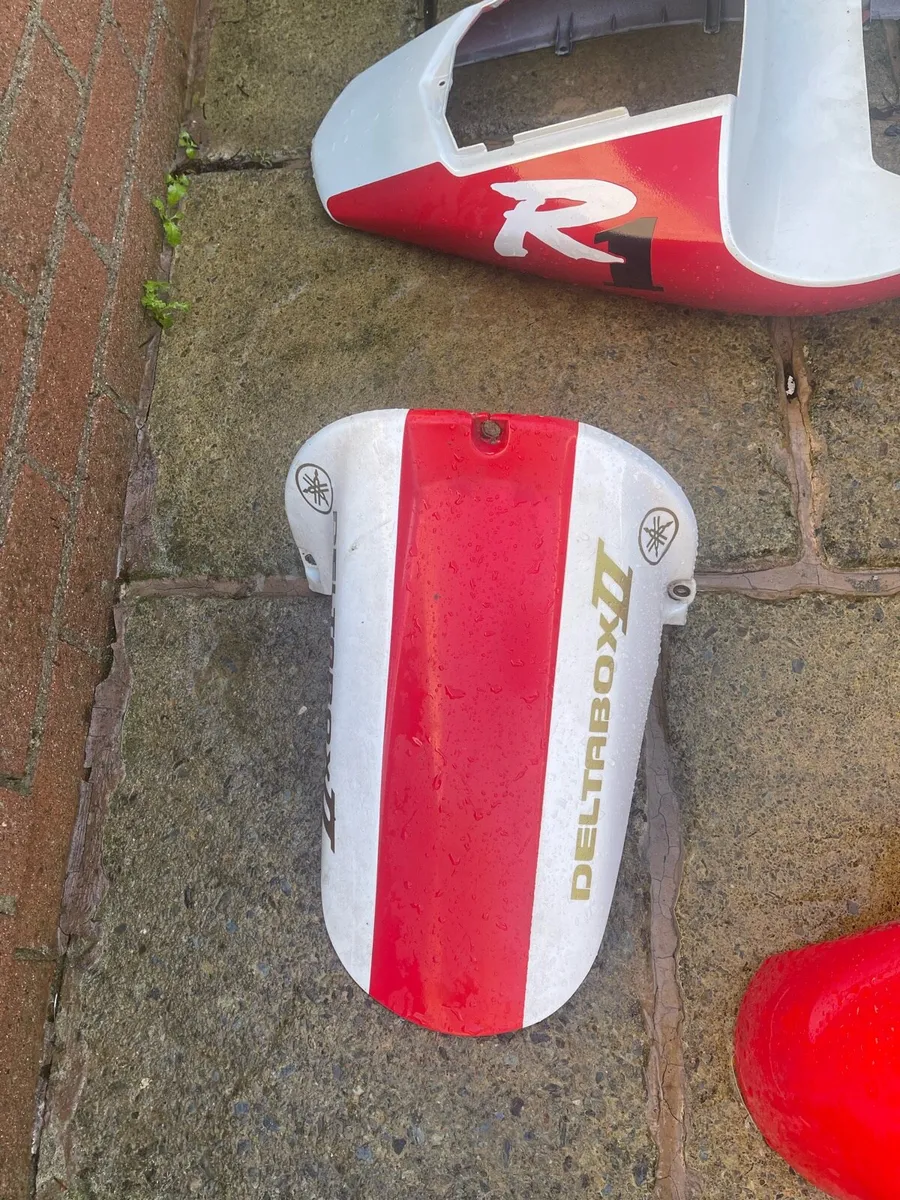 Yamaha YZR R1 fairings - Image 4