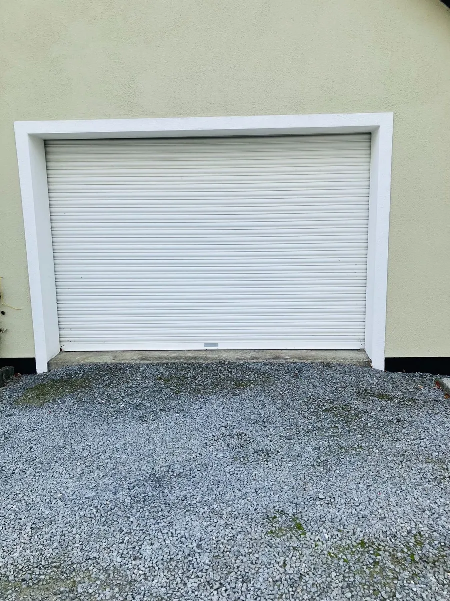 Roller garage door - Image 3