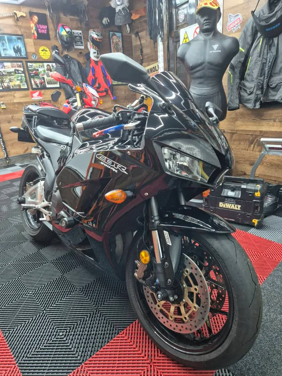 CBR 600rr - Image 4