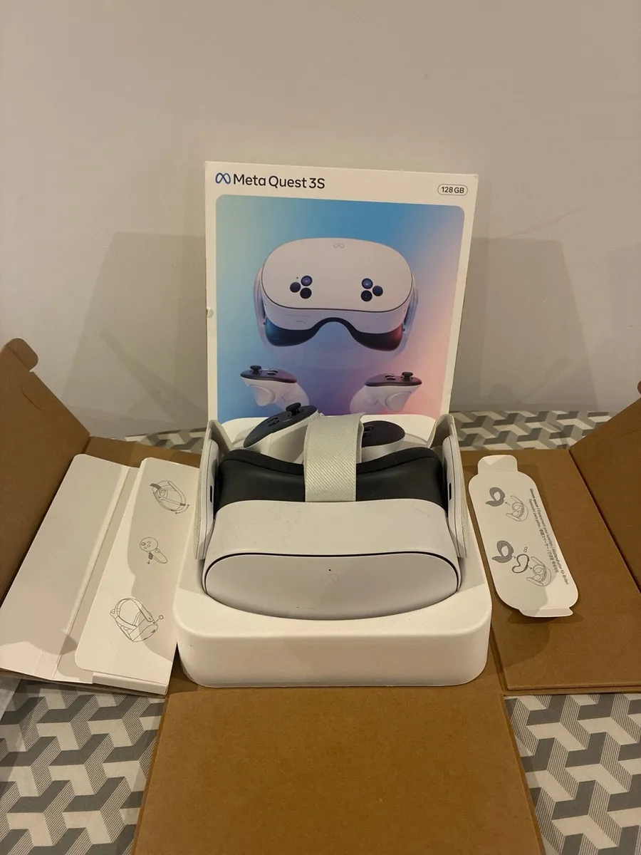 META Quest 3s 128g All in One Virtual Reality Set - Image 1