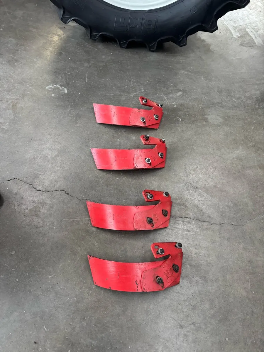 Kvernland plough parts - Image 2