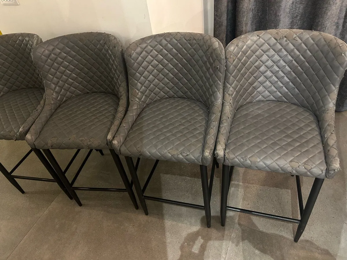 Kitchen stools - Image 1