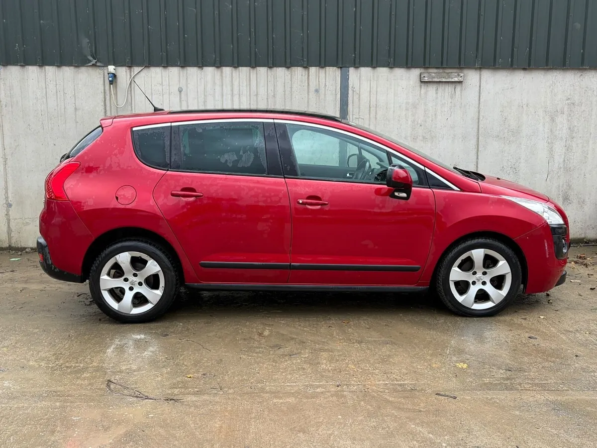 2011 Peugeot 3008 parts - Image 2
