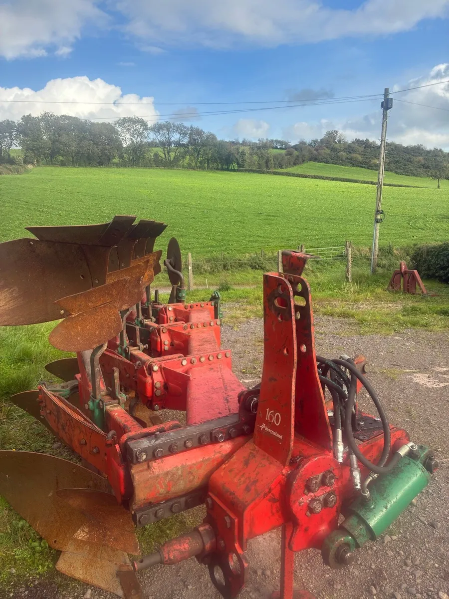 Kverneland 4 furrow plough - Image 3