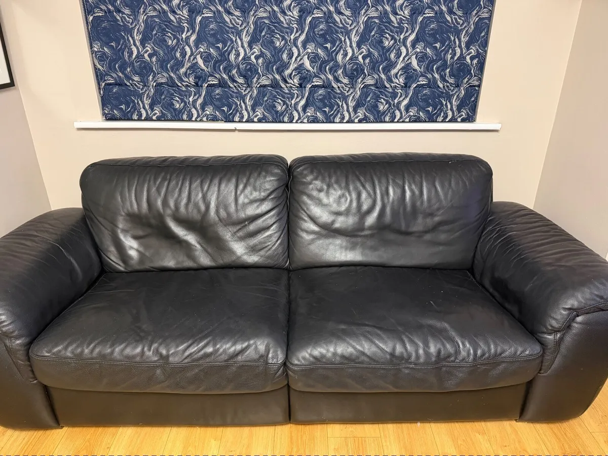 Black Natuzzi Sofa and two chairs - Image 3