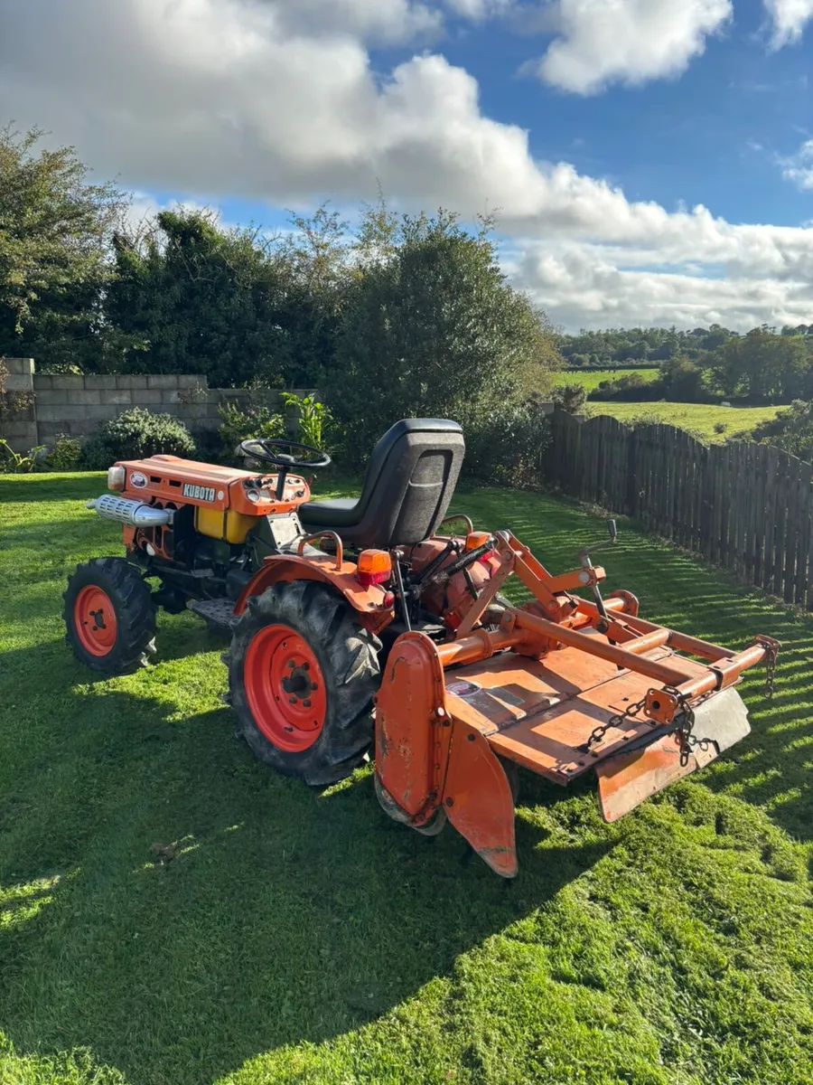 Kubota B7100 Compact tractor - Image 3