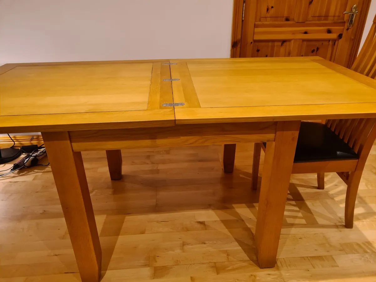 Oak kitchen table - Image 2