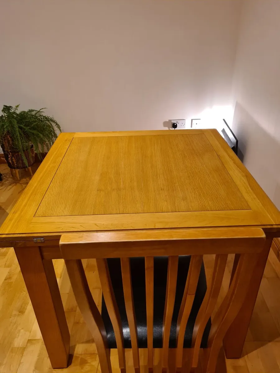 Oak kitchen table - Image 3