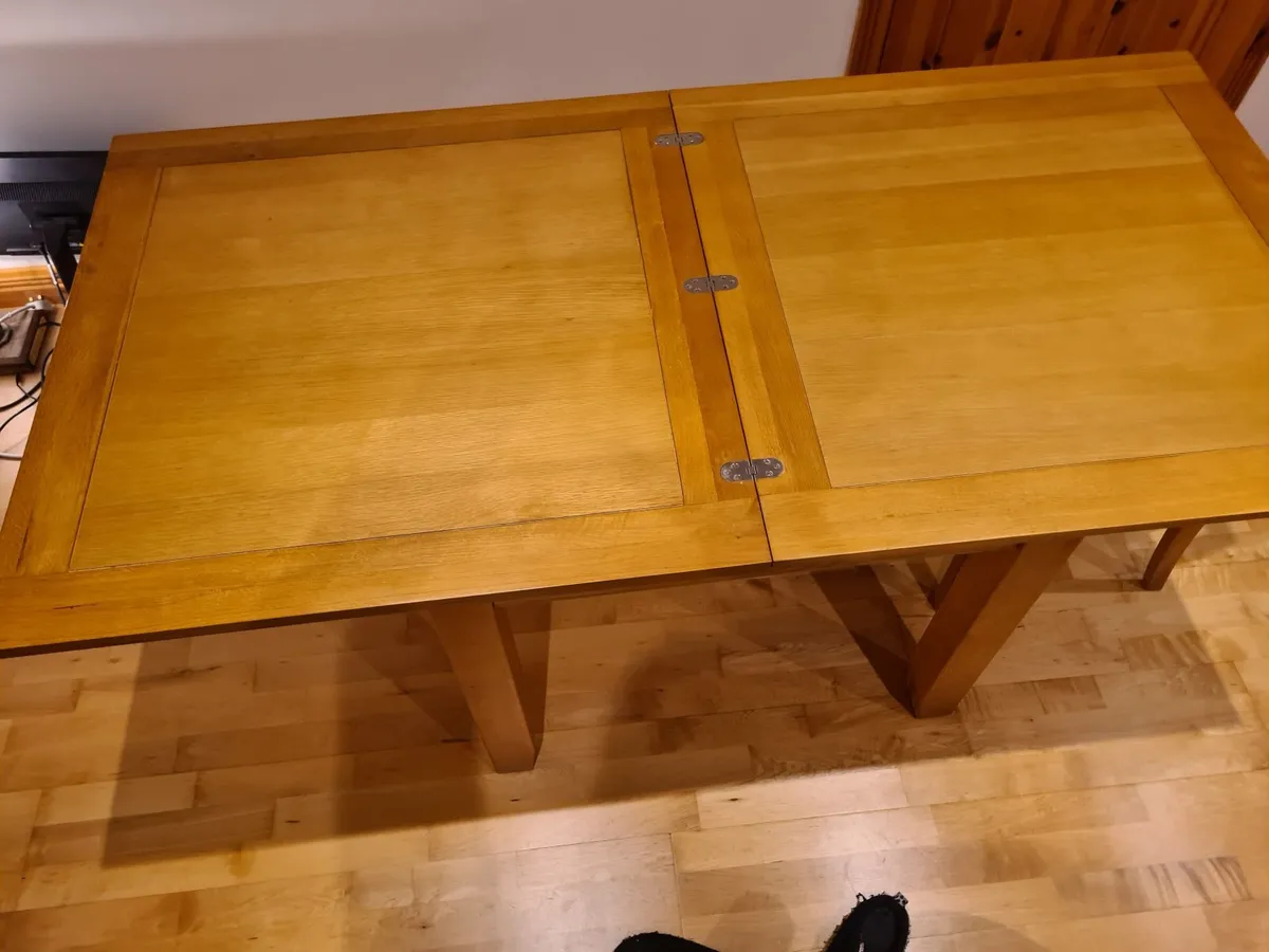 Oak kitchen table - Image 4
