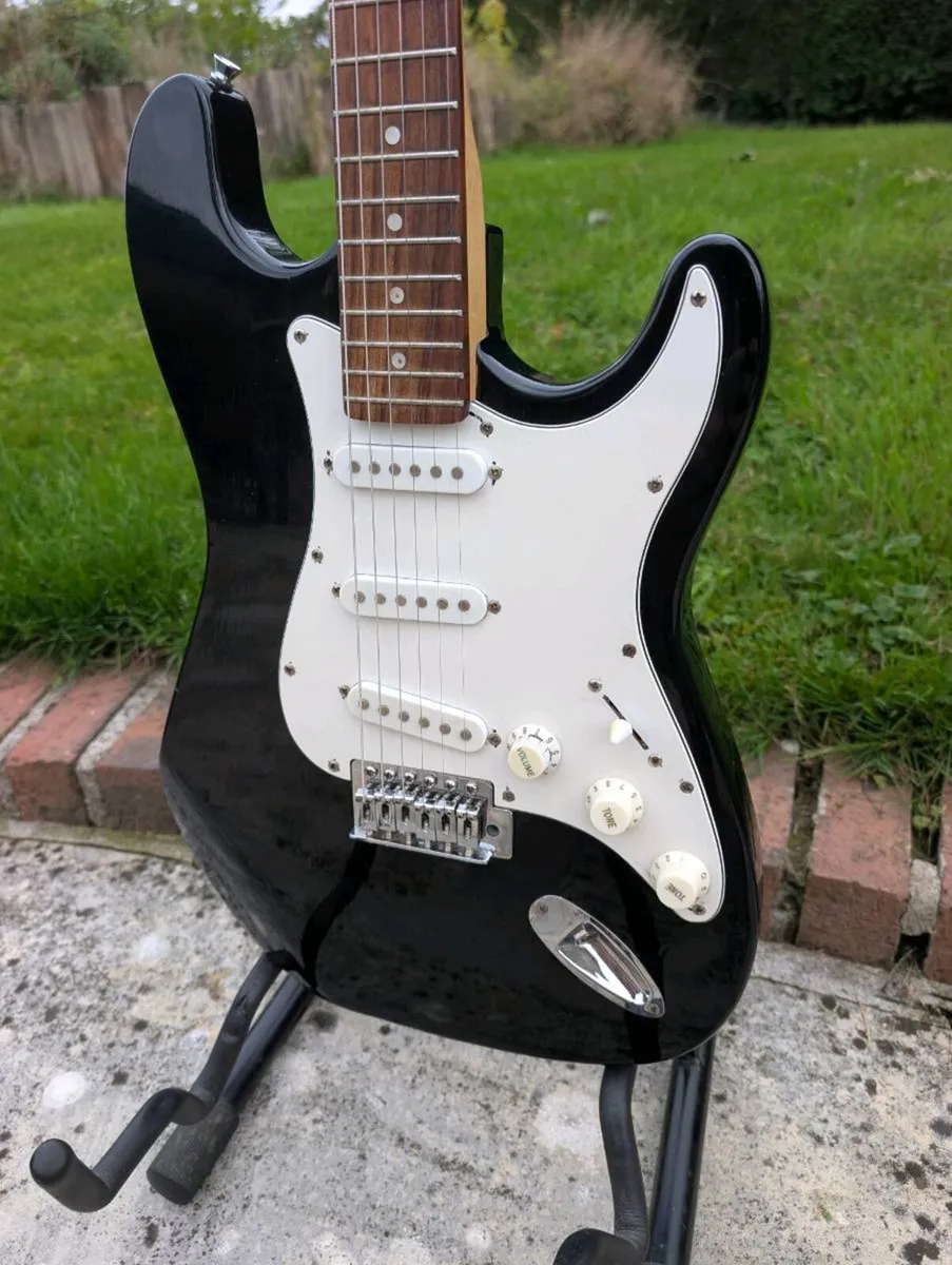 Burswood S Type Electric Guitar - Image 2