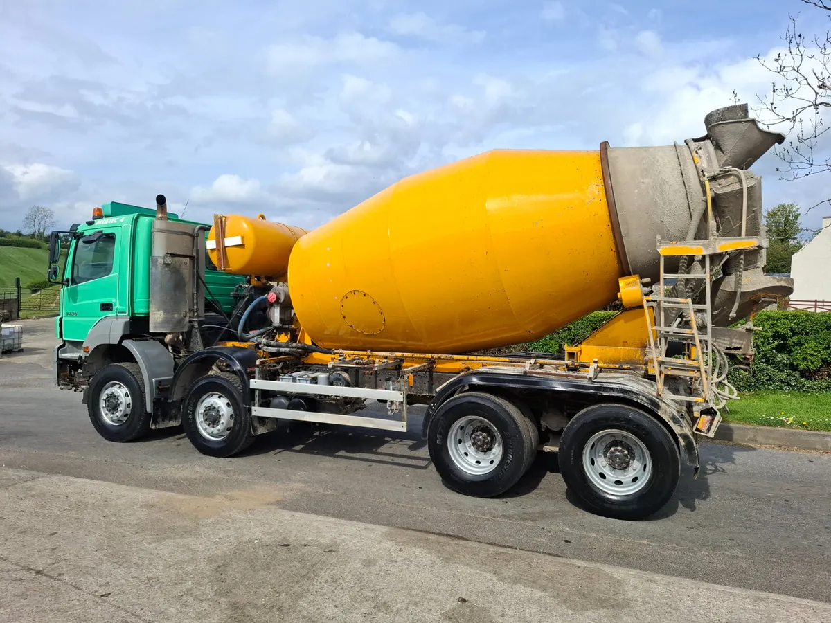 Mercedes Axor - Image 4