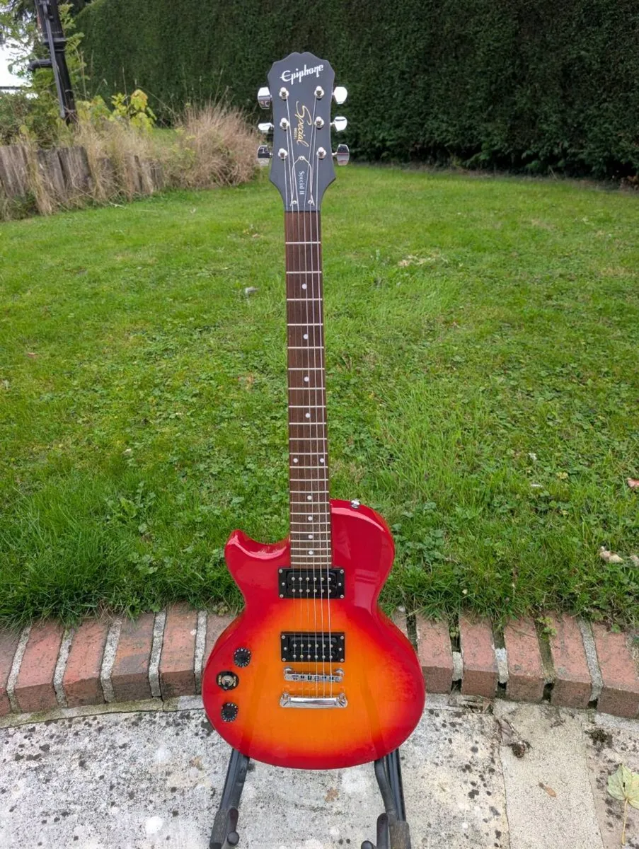 Epiphone Les Paul Special Electric Guitar - Image 1