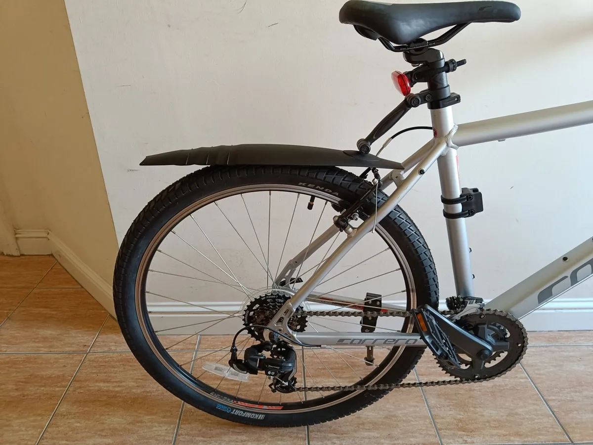 Carrera Parva Mens Hybrid Bike & Accessories - Image 4