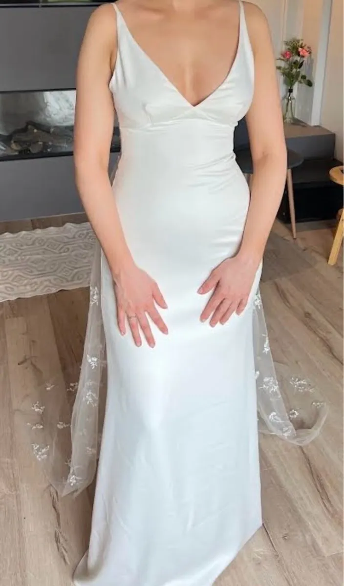 Bespoke Wedding Dress - Image 4
