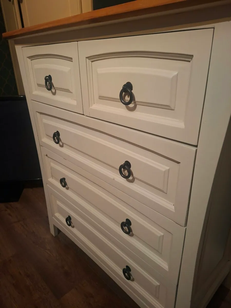Chest of drawers - Image 1
