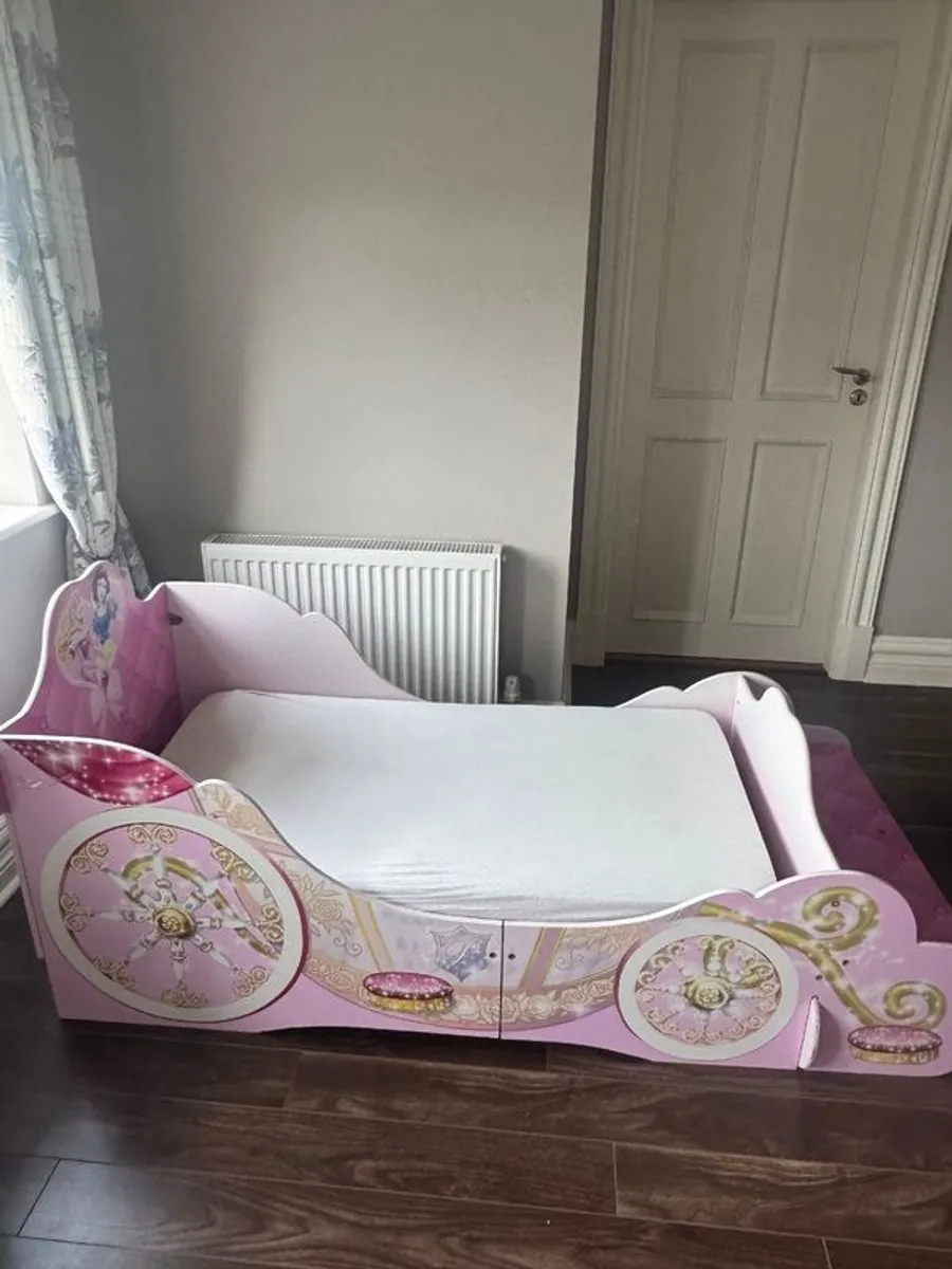 Toddler bed - Image 2