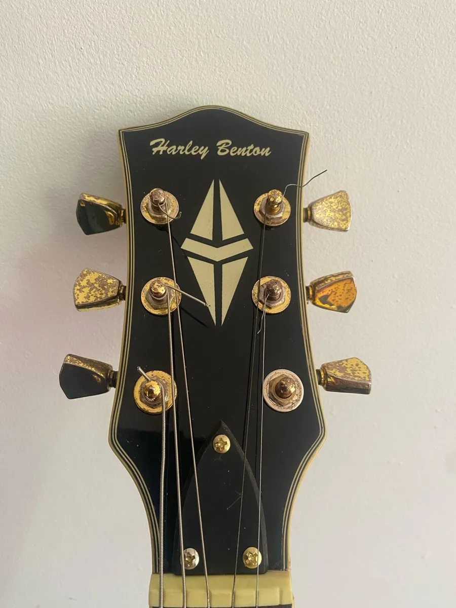 Les Paul Guitar - Image 3
