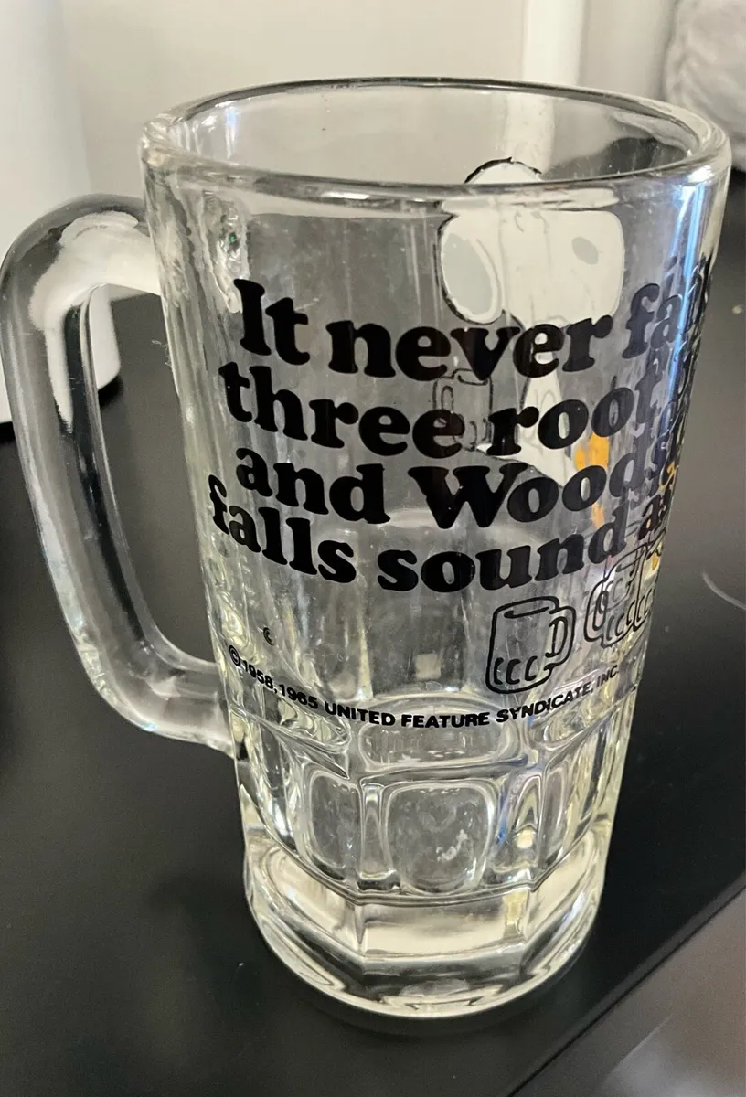 Vintage 1958/1975 Snoopy Glass Tankard - Image 2