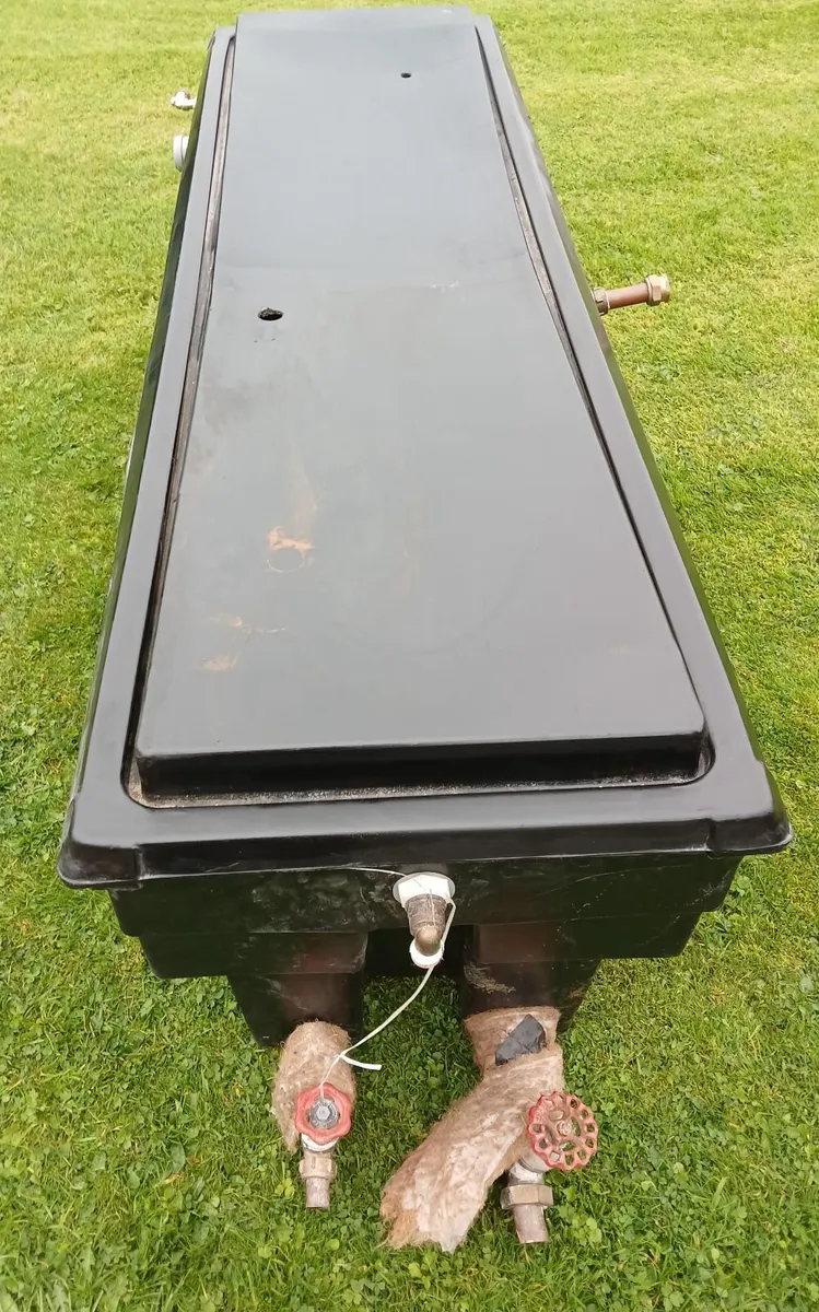 Coffin tank - Image 3