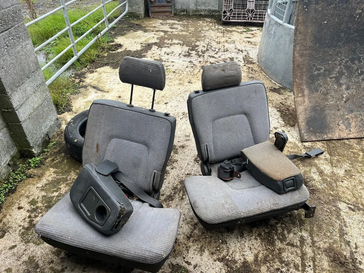 92 mitsubishi pajero back seats - Image 1