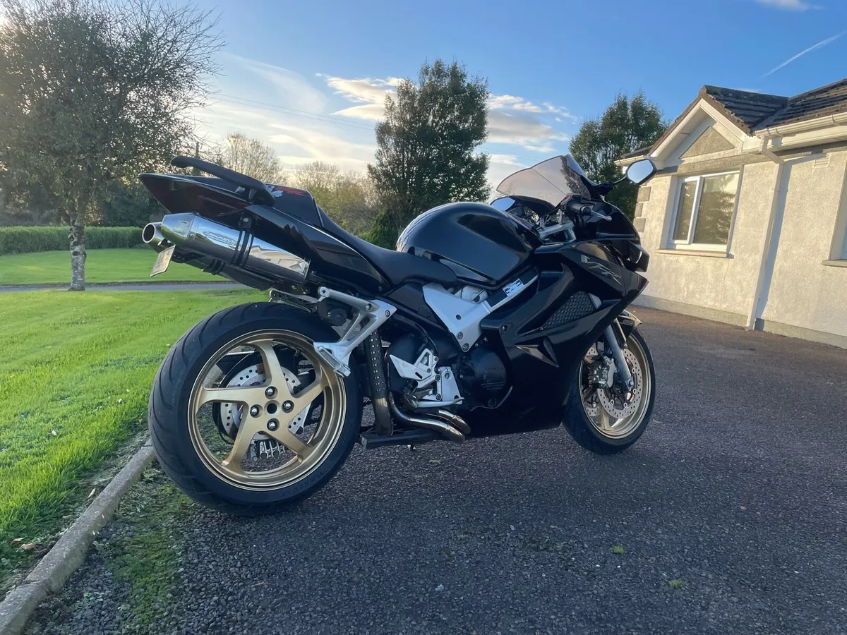 Honda VFR800 vtech - Image 4