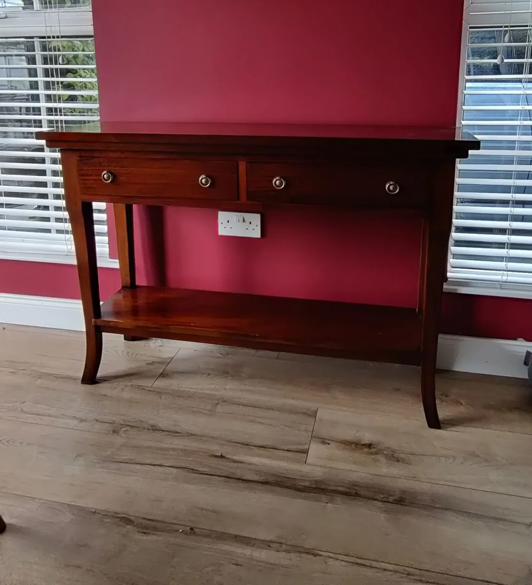 Console table - Image 1