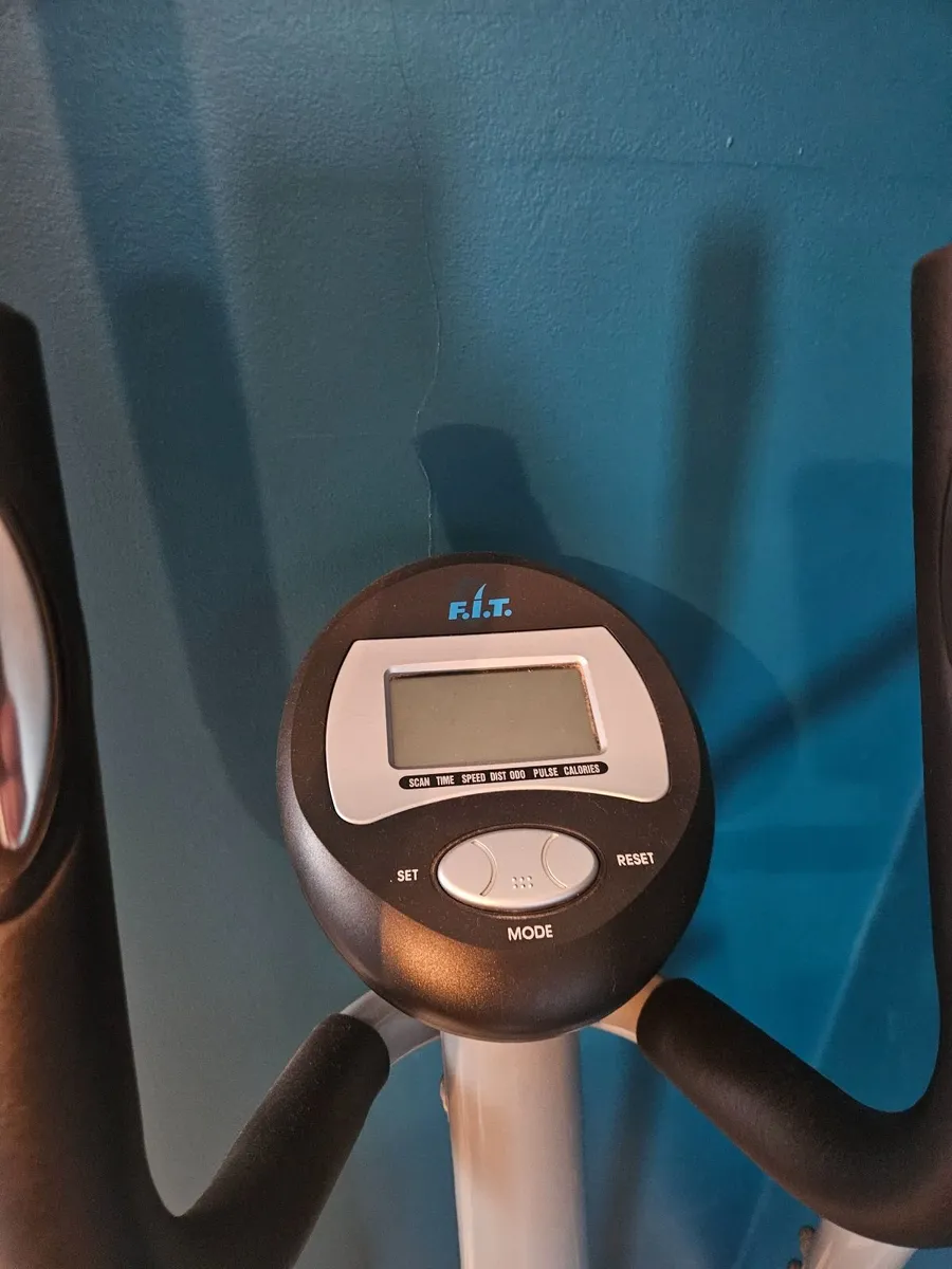 Elliptical trainer - Image 4