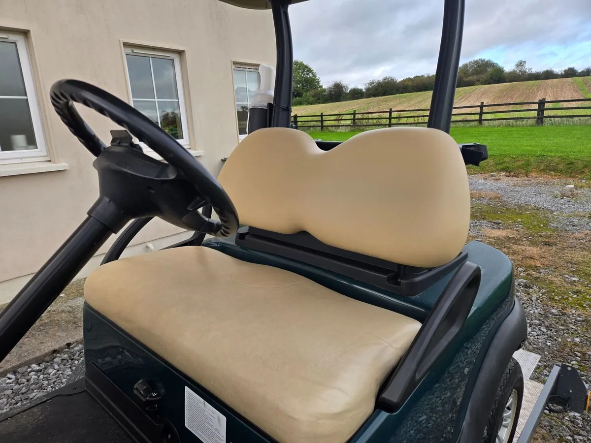 Clubcar Precedent Golf Buggy with tilt trailer. - Image 4