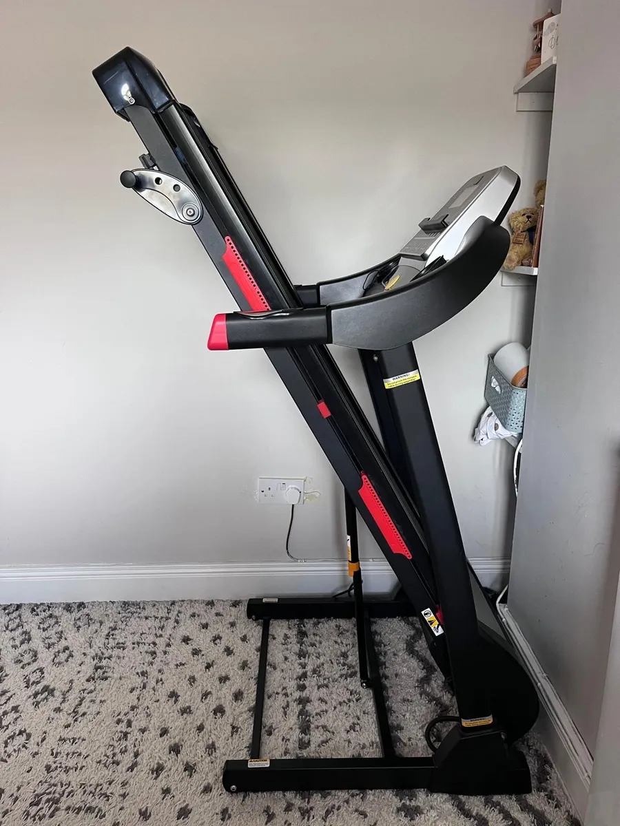 Treadmill - Image 1