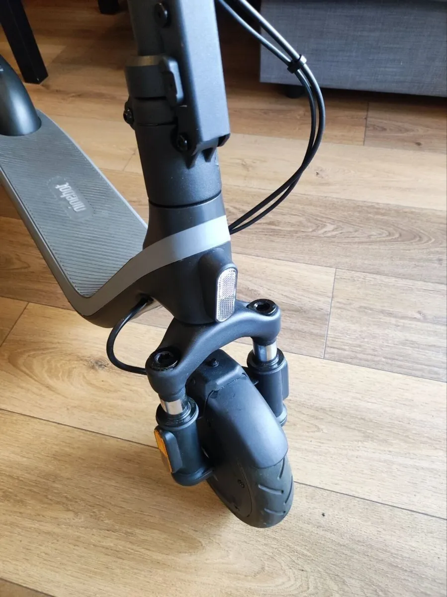 Semi-new Segway Ninebot Electric Scooter E2DII - Image 4