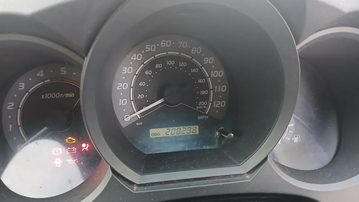 Toyota Hilux 2007 - Image 4