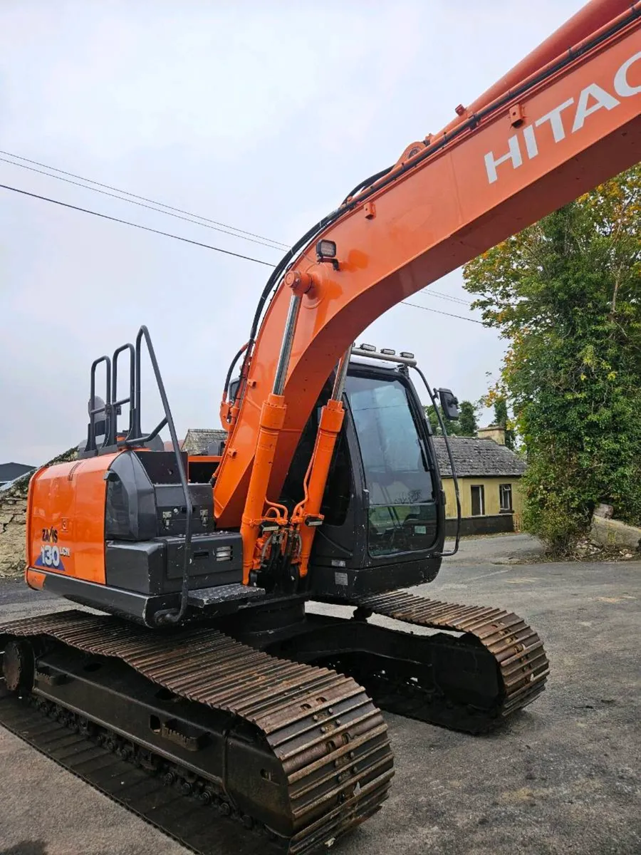 Hitachi 130-6 - Image 3