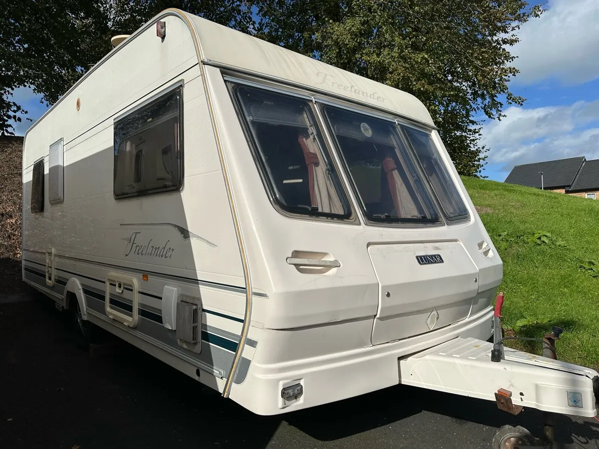 5 berth lunar caravan - Image 2