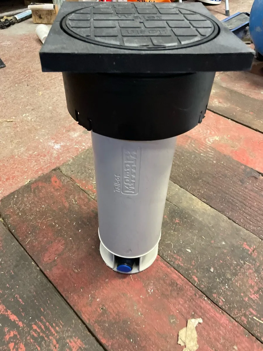 Mains water box’s - Image 1