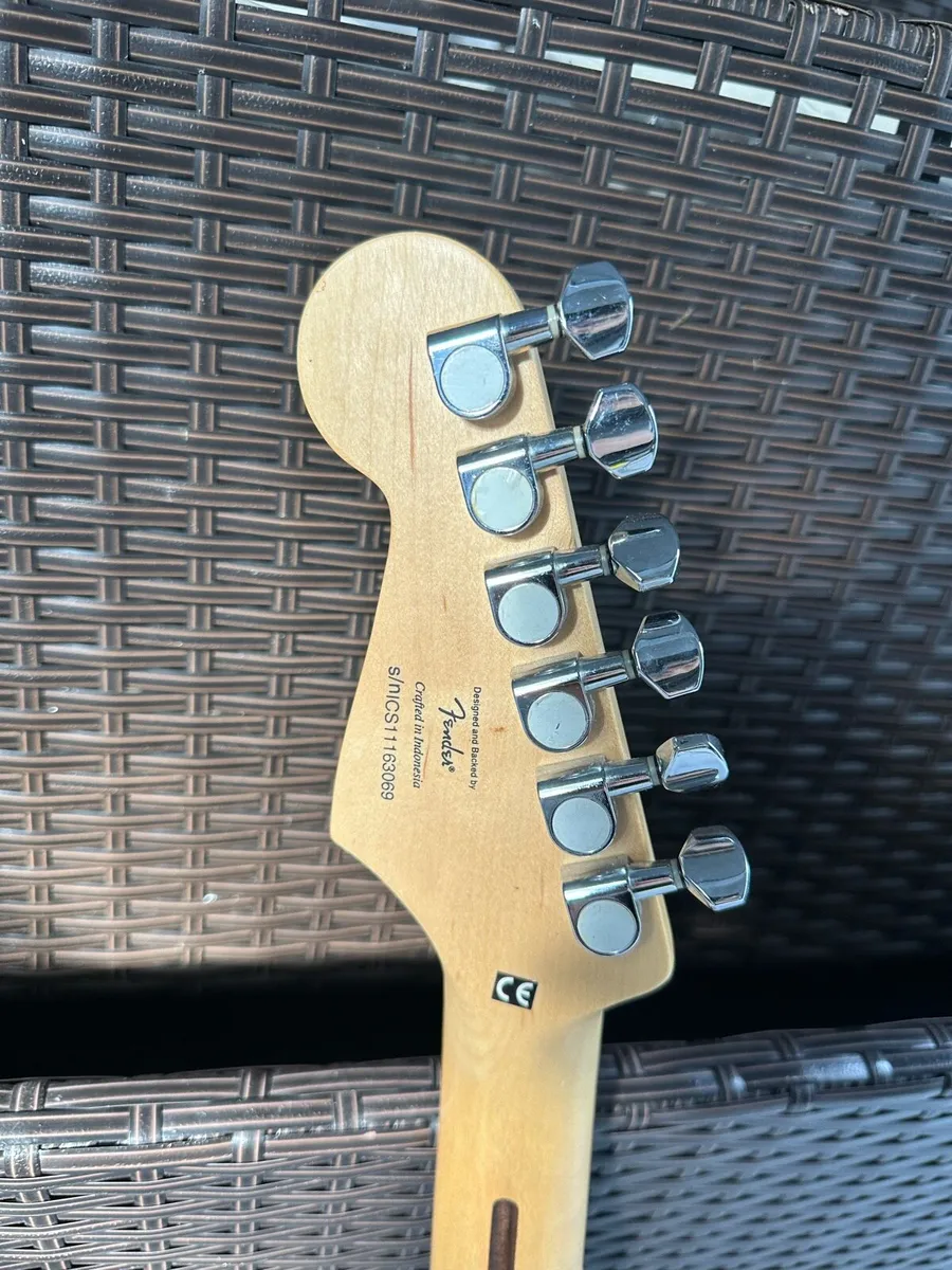 Squire by Fender Electric Guitar Bundle. - Image 4