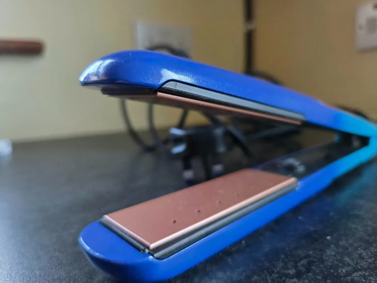 Hair Straighteners - Nicky Clarke - Image 3