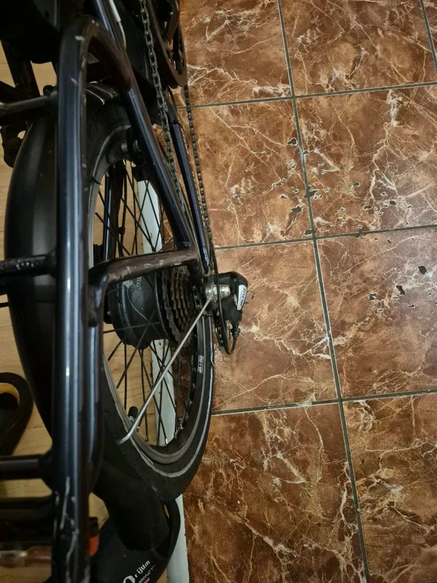 Raleigh stow-E-wai electric bike - Image 4
