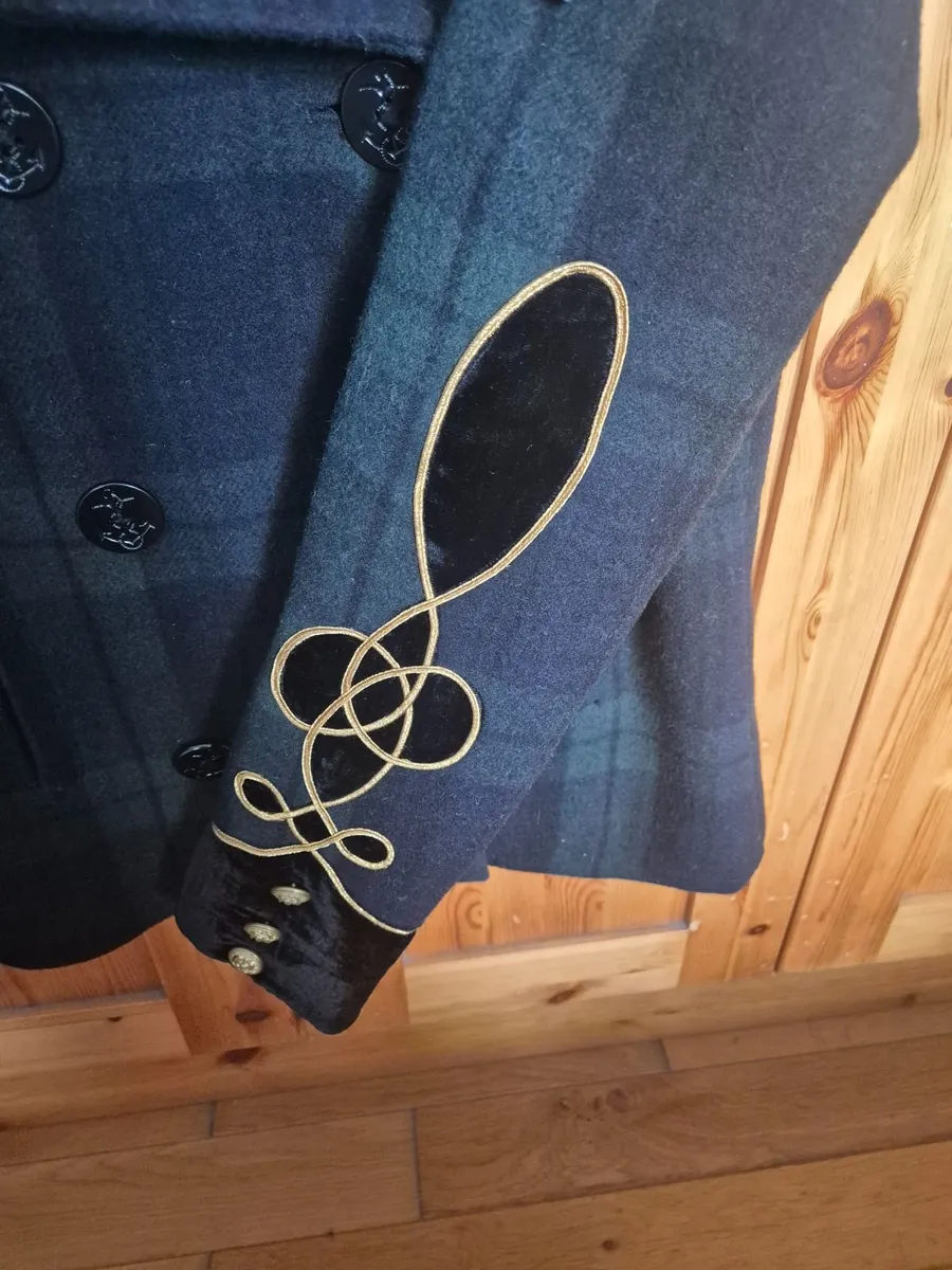 Clothing - Image 2