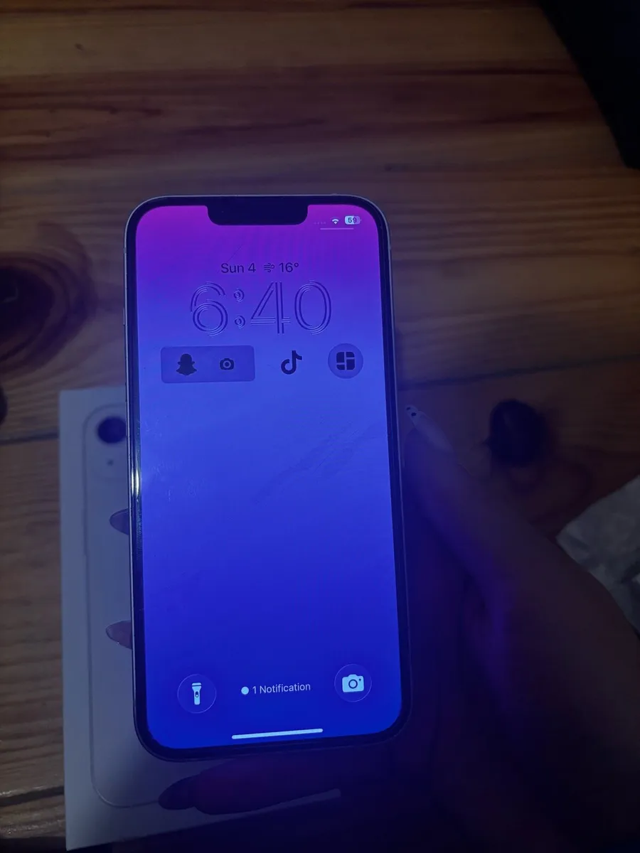 Iphone 13 - Image 3