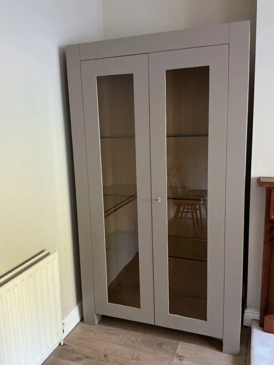 Cabinet - Image 4