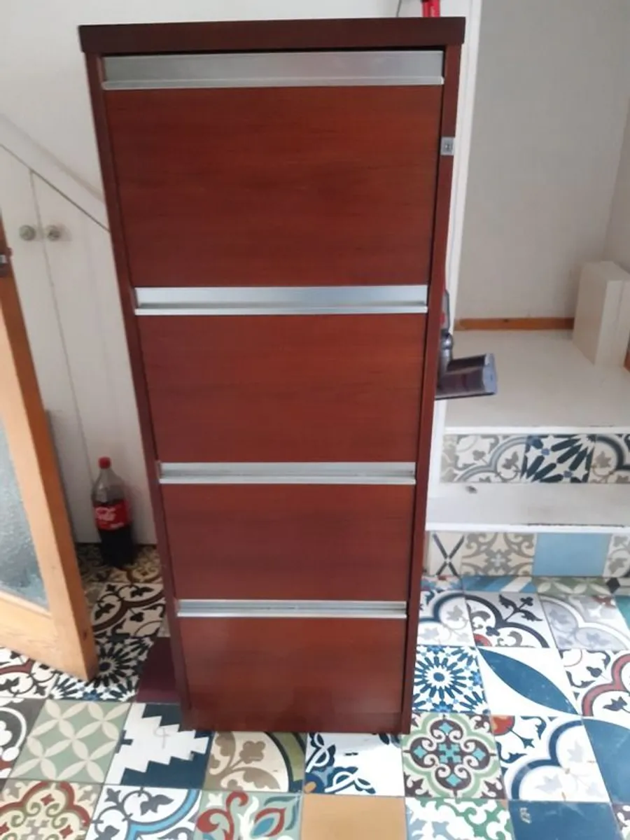 Filing cabinet - Image 1