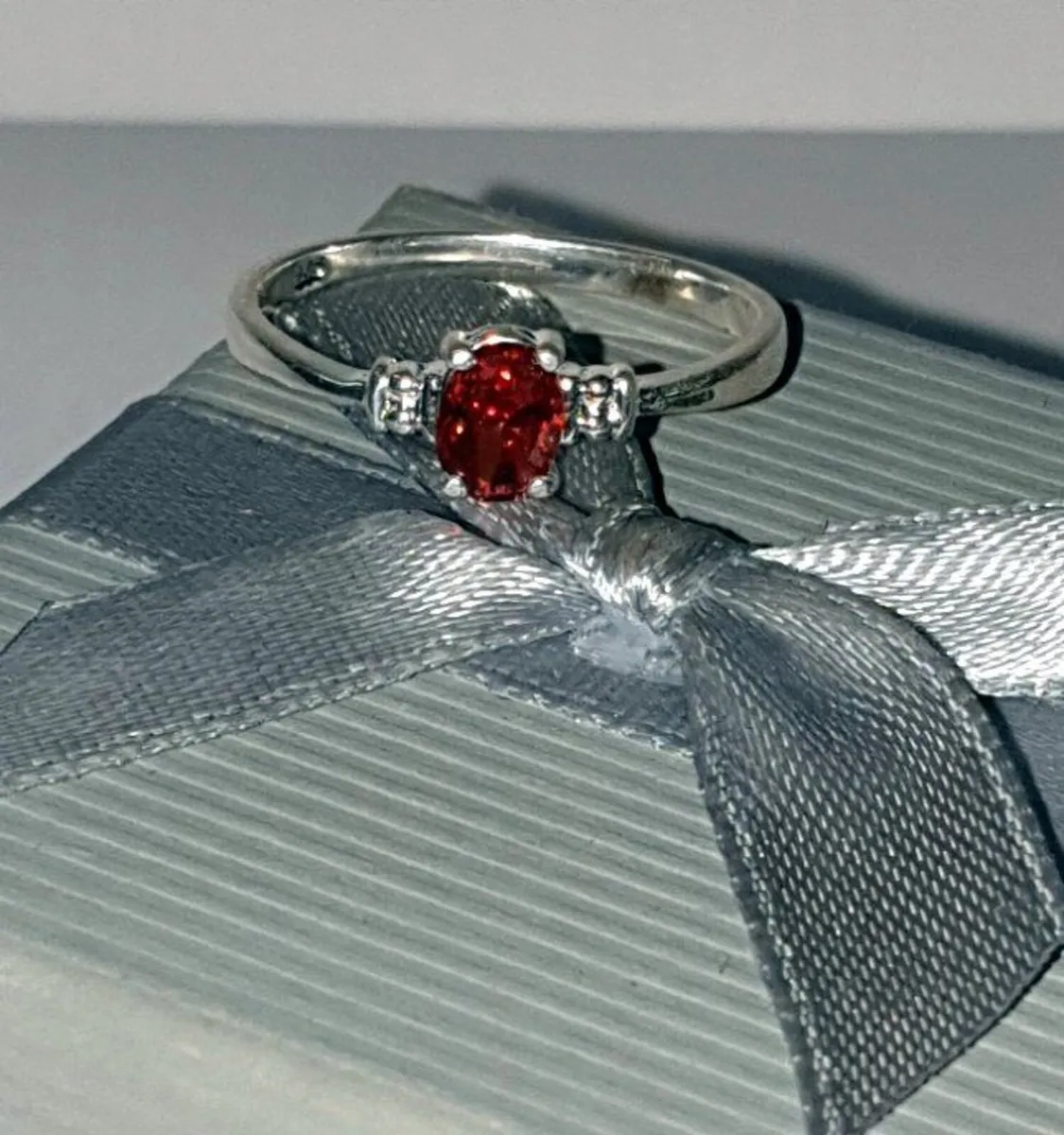Pristine Vintage Hallmarked Silver Sapphire Ring - Image 1