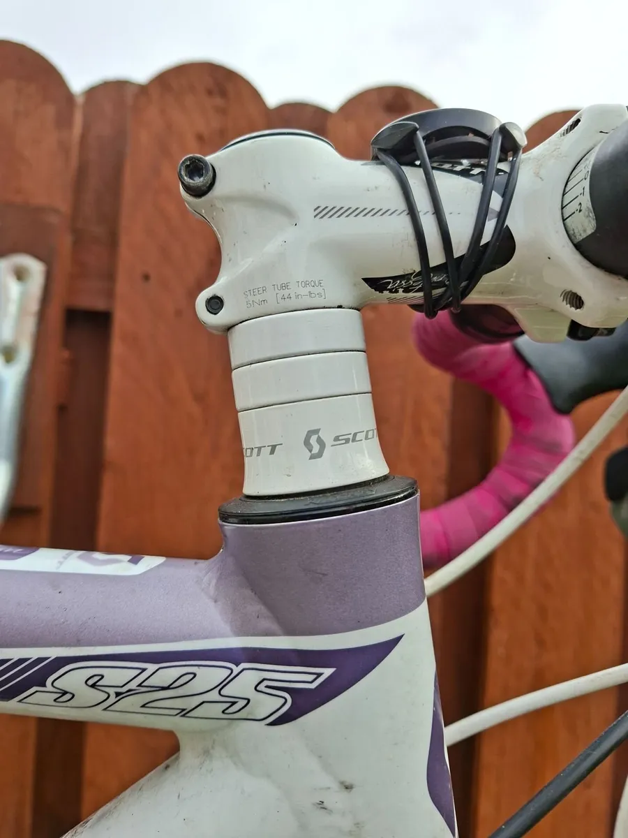 Scott Speedster 25 ladies specific bike - Image 3