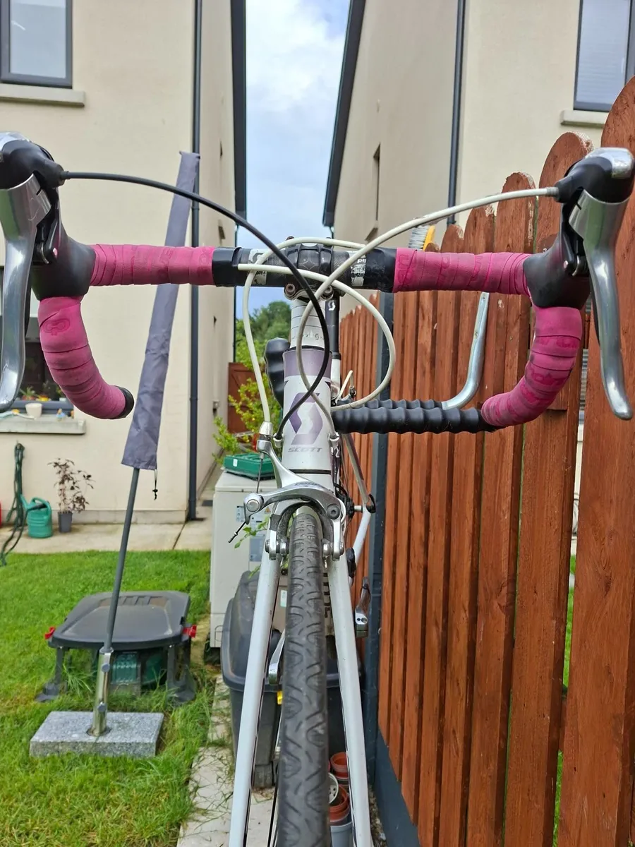 Scott Speedster 25 ladies specific bike - Image 4